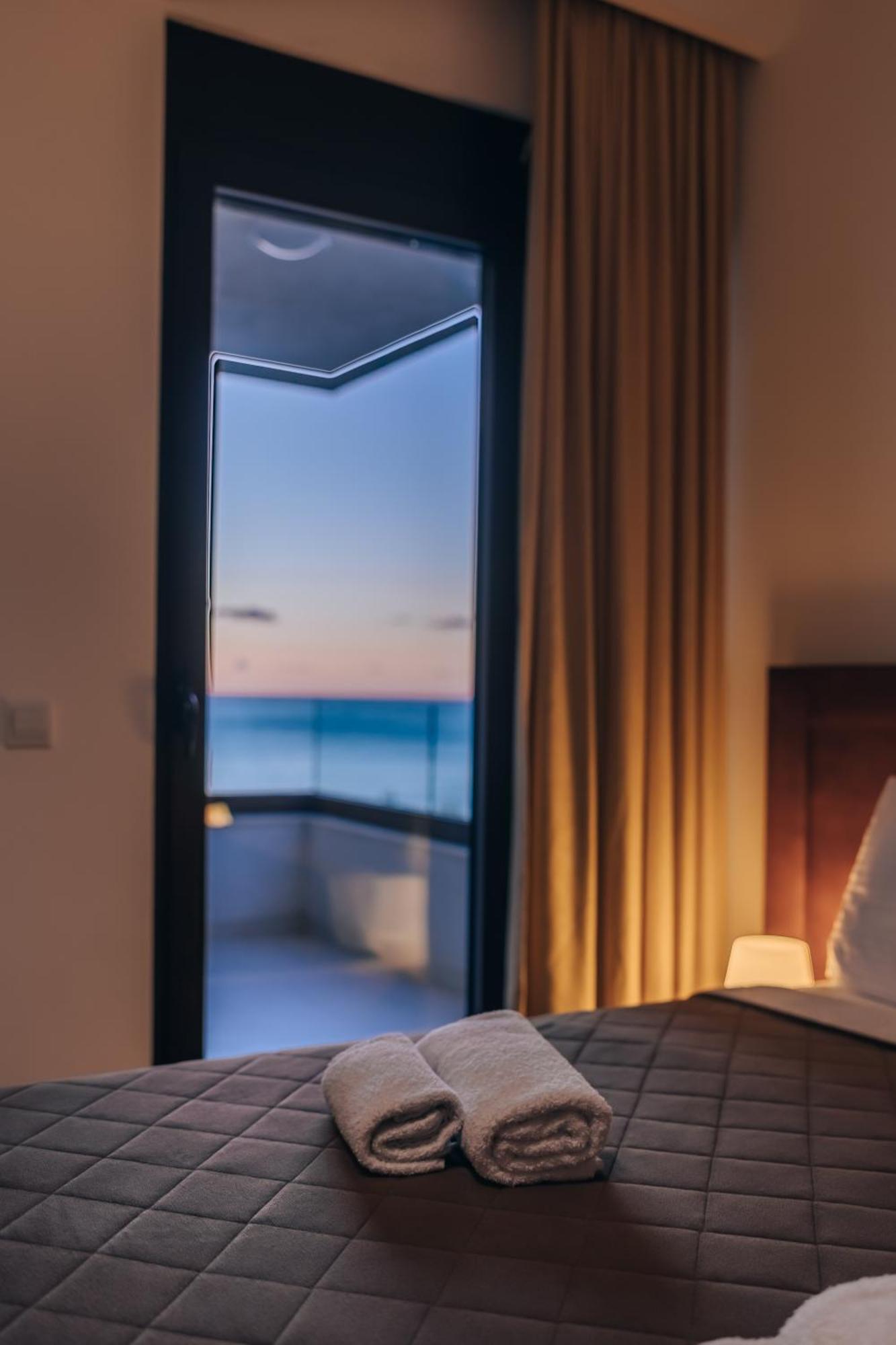 Apartments Kuce Lekovica Beach & Snack Bar- Bistro Quarto foto