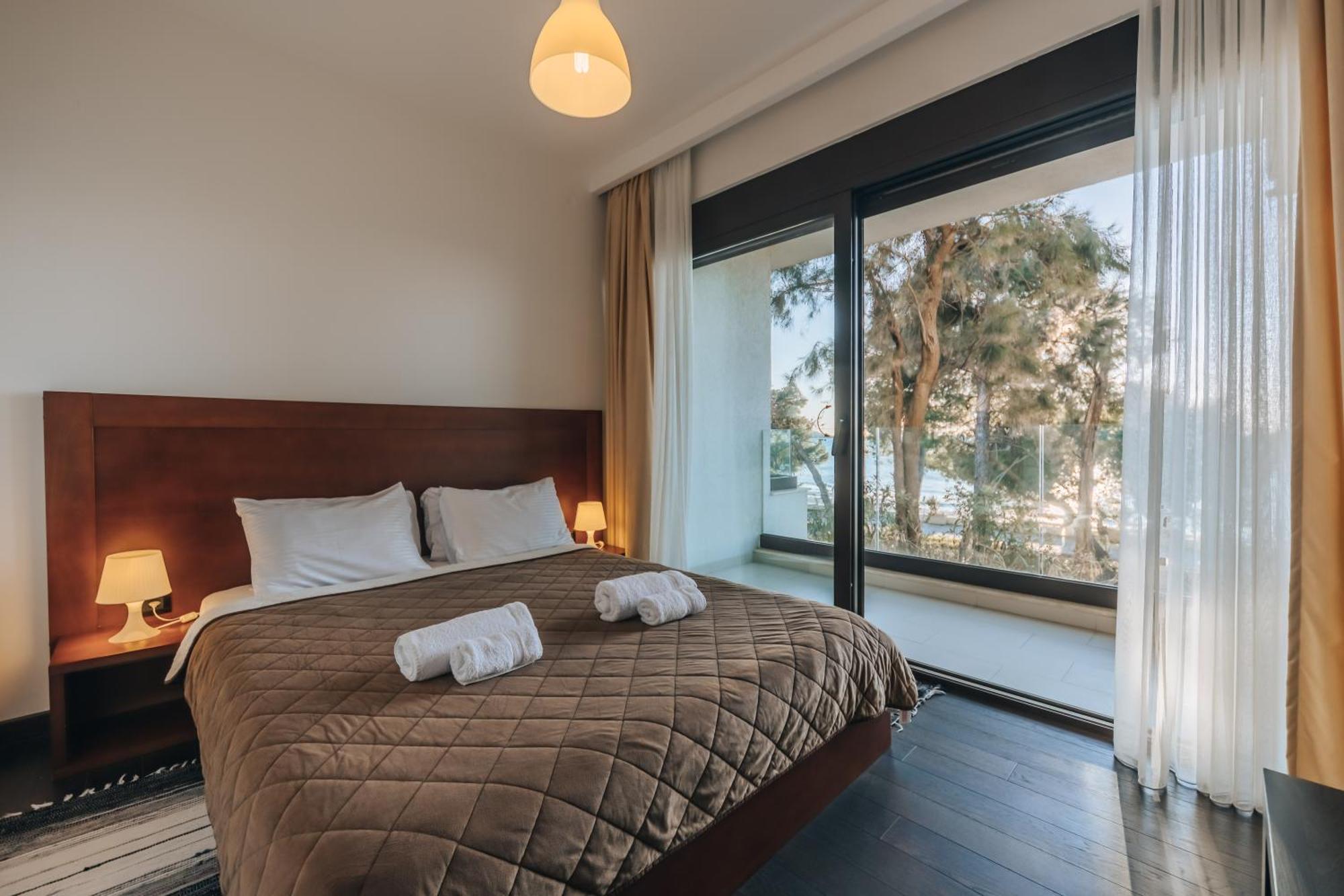 Apartments Kuce Lekovica Beach & Snack Bar- Bistro Quarto foto